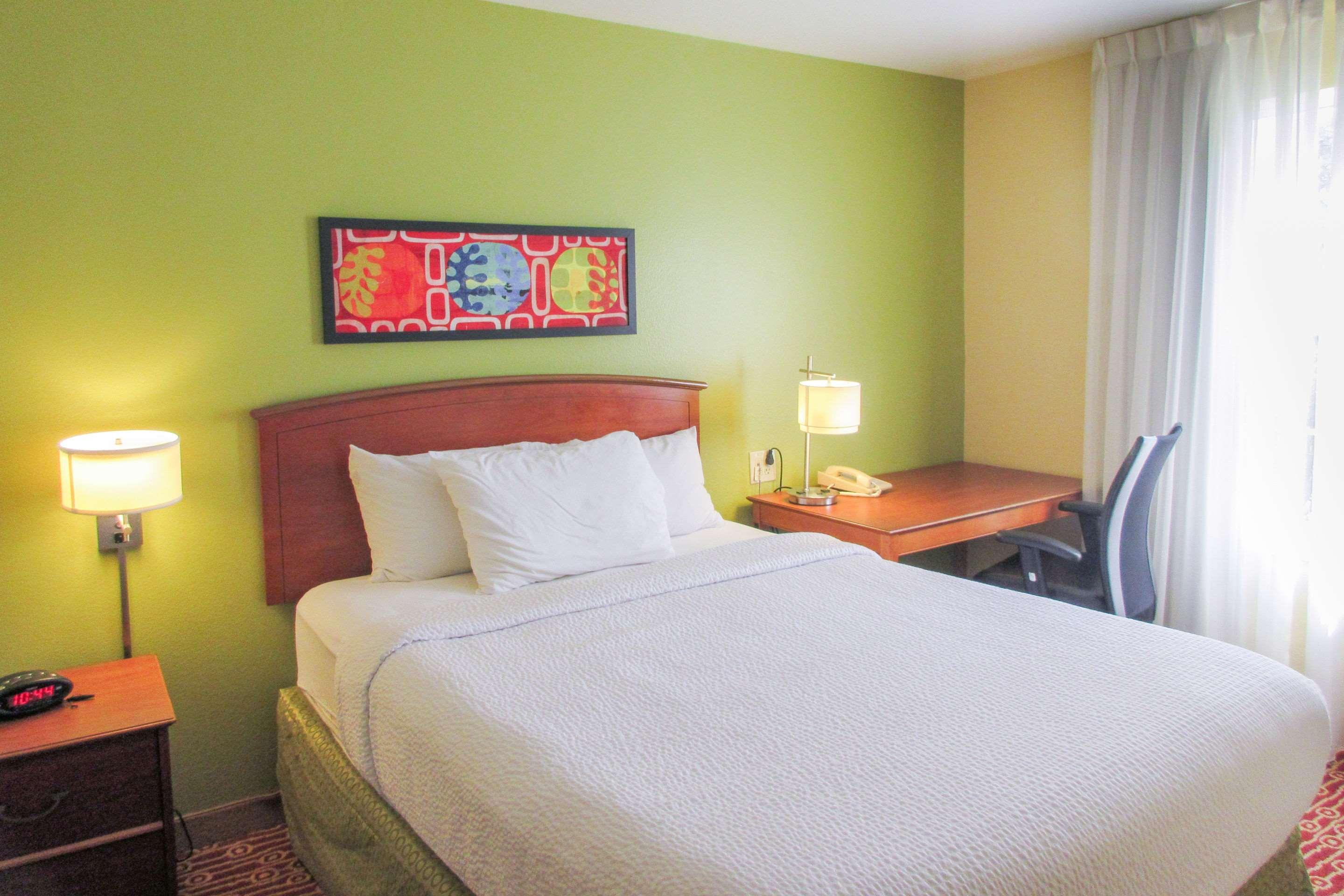 Mainstay Worthington Hotel 3*